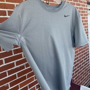 Nike men medium tshirt. Gray stripe. Dri fit. EUC